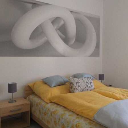 Simon Apartman Тисафюред Экстерьер фото