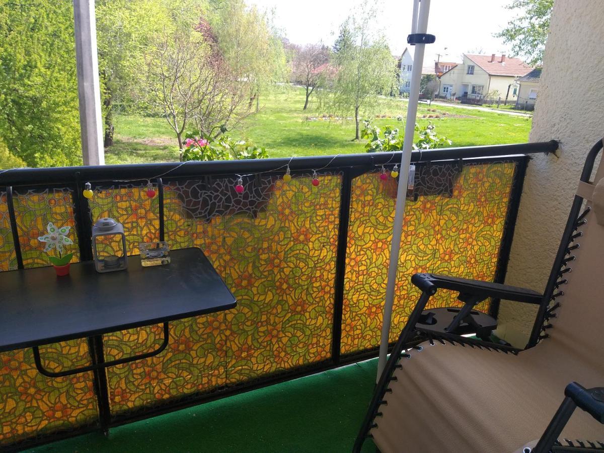 Simon Apartman Тисафюред Экстерьер фото